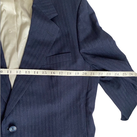 Sold!!!!!Neiman Marcus Navy Blue Pin Striped Blazer - Picture 9 of 14